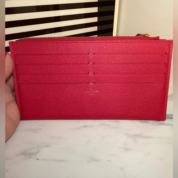 Louis Vuitton Limited Edition Felicie Pochette in Hot Pink Epi leather - Picture 7 of 17